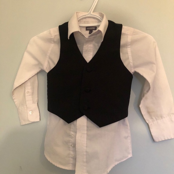 4 four pieces to this BLACK TODDLERS SUIT!$8 - Picture 5 of 14
